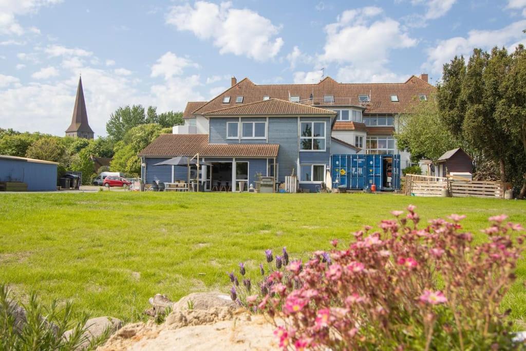 Ferienwohnungen Fehmarn Mit Parkplatz In Petersdorf المظهر الخارجي الصورة